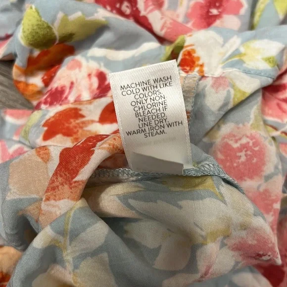 J. Jill Open Shoulder Light Blue Floral Blouse Like New - Picture 7 of 8